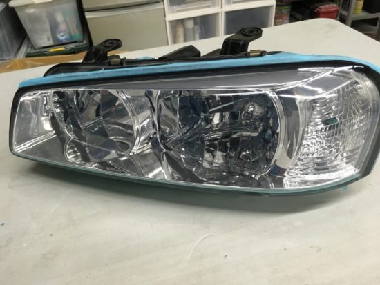 R３４スカイラインのヘッドライト黄ばみリペア完了の状態